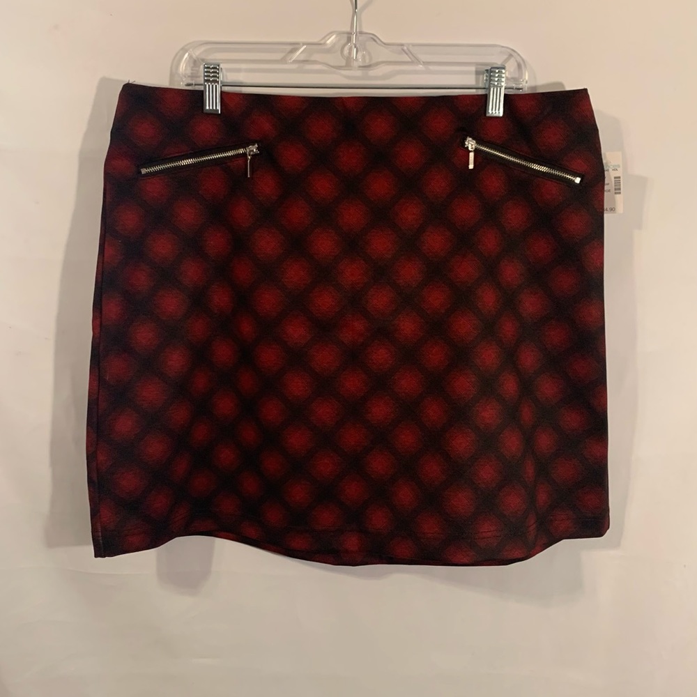 New Maurice’s Women’s Red and Black Plaid Zip Skirt Size XL